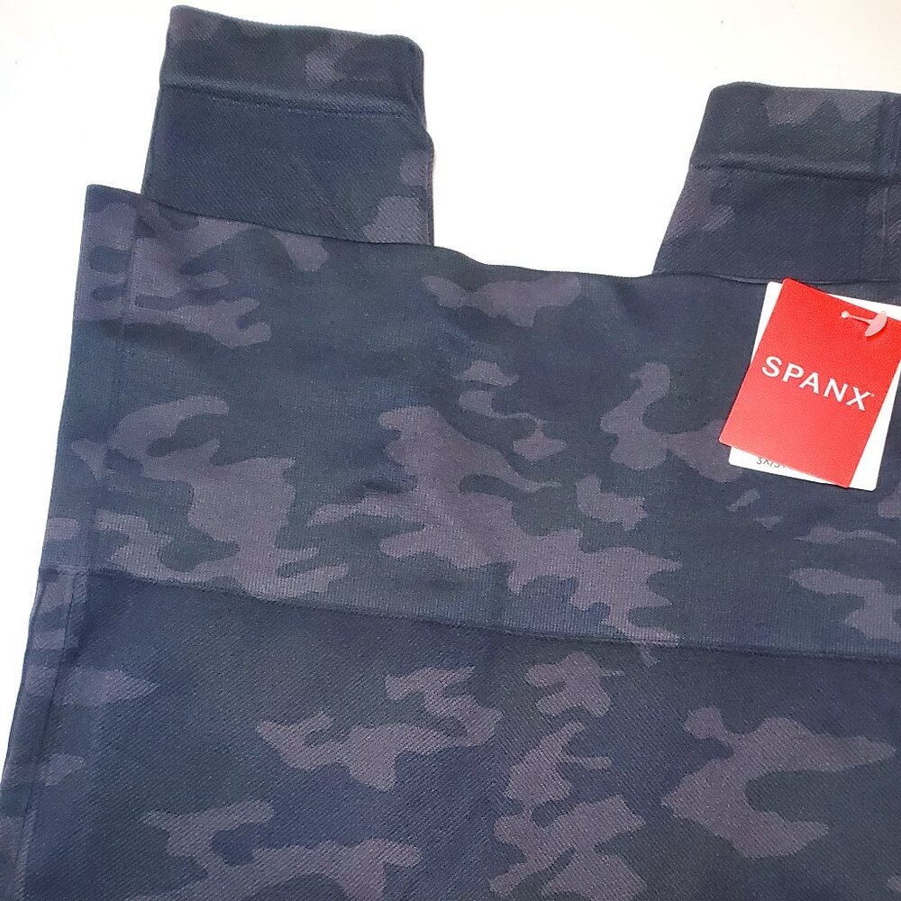 NWT Spanx Camo Leggings